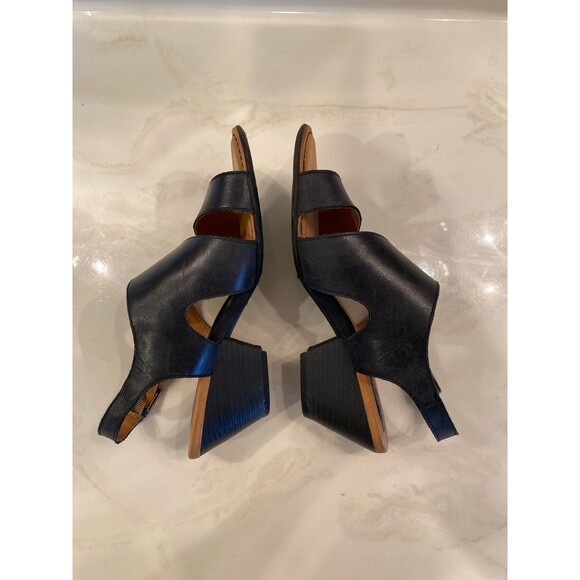 B.O.C Sandals Sz 8 M Navy Blue Arch Support Dressy Casual Block Heel 2.5” Shoes - Picture 5 of 12